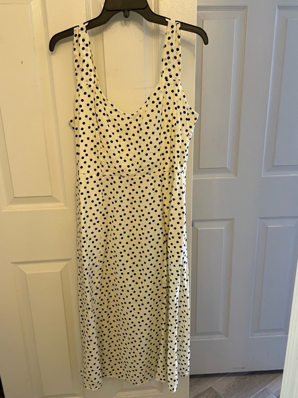 Rachel Zoe cream - black polka dot Midi dress Sz 8, like new.